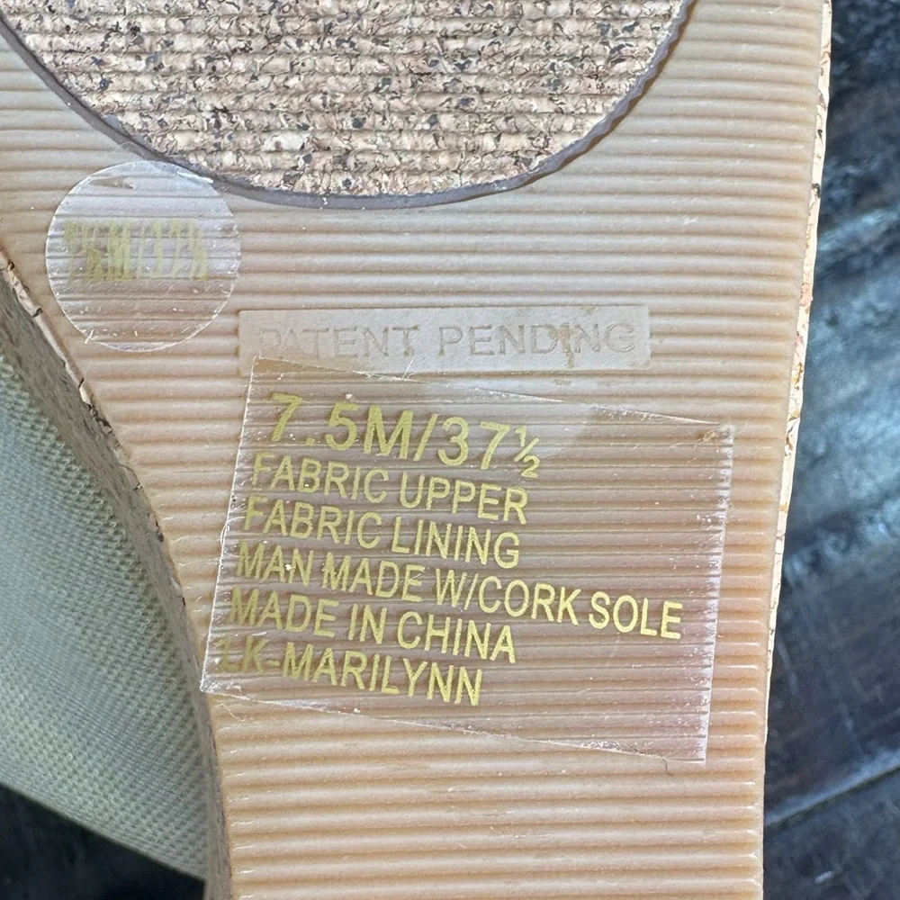 NEW LUCKY BRAND Marilynn Golden Wedge Sandal - Women’s Size 7.5